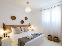 Mykonist Merchia Beach Villas & Suites