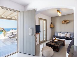 Mykonist Merchia Beach Villas & Suites