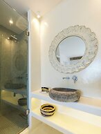 Mykonist Merchia Beach Villas & Suites
