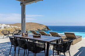 Mykonist Merchia Beach Villas & Suites