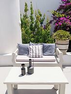 Mykonist Merchia Beach Villas & Suites