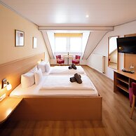 Hotel zum Moselstrand