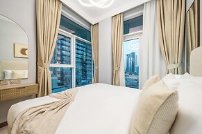 Premium 1BR Apt Missoni Urban Oasis
