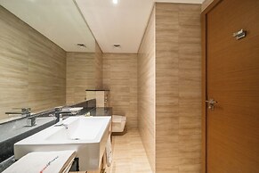 Premium 1BR Apt Missoni Urban Oasis