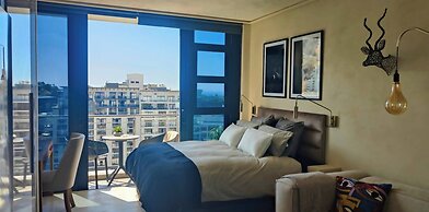 Exclusive Apt With Balcony, Stunning Views & Pool