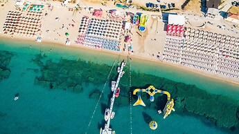 Beachfront Hotel Palma Jaz