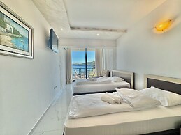 Beachfront Hotel Palma Jaz