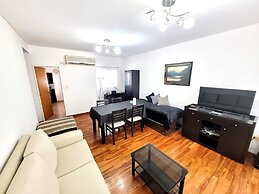 Centrico y muy Completo Departamento