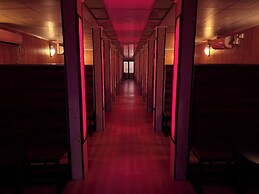 Oasis Floating Hotel Yangon