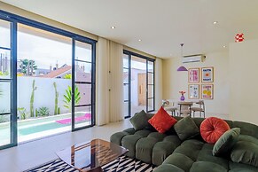 Stylish Private Pool Villa in Pererenan