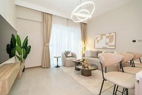 Designer 1BR Apt Fully Equipped