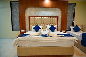 Hotel Dinanath