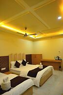 Hotel Dinanath