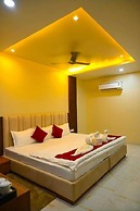 Hotel Dinanath