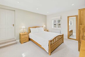 Host Stay Blue Barn