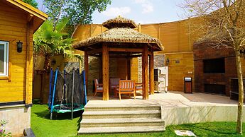 The Land Villas Ammaria