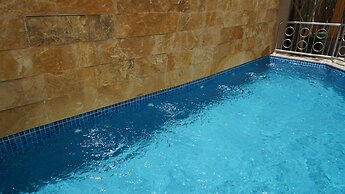 The Land Villas Ammaria