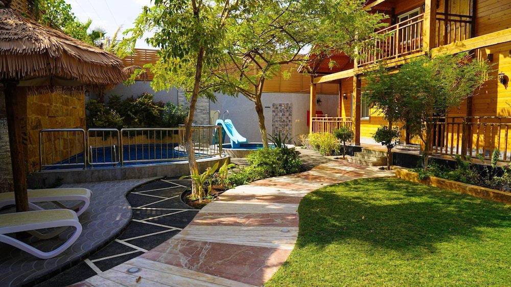 The Land Villas Ammaria