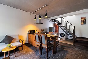 Apartment Green Amazon