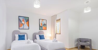 LUX The Murjan Sea View Suite 2