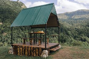 OKON Highlands Cottages & Camp