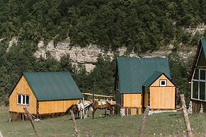 OKON Highlands Cottages & Camp