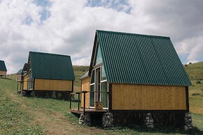 OKON Highlands Cottages & Camp