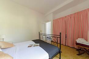 Monterosso Apartments