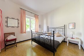 Monterosso Apartments