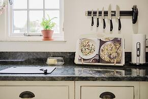 Herdsman's Cottage - 3BD in Wiltshire