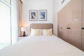 Stunning 2BR Apt – High-Floor with Breathtaking Views