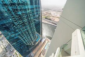 Stunning 2BR Apt – High-Floor with Breathtaking Views