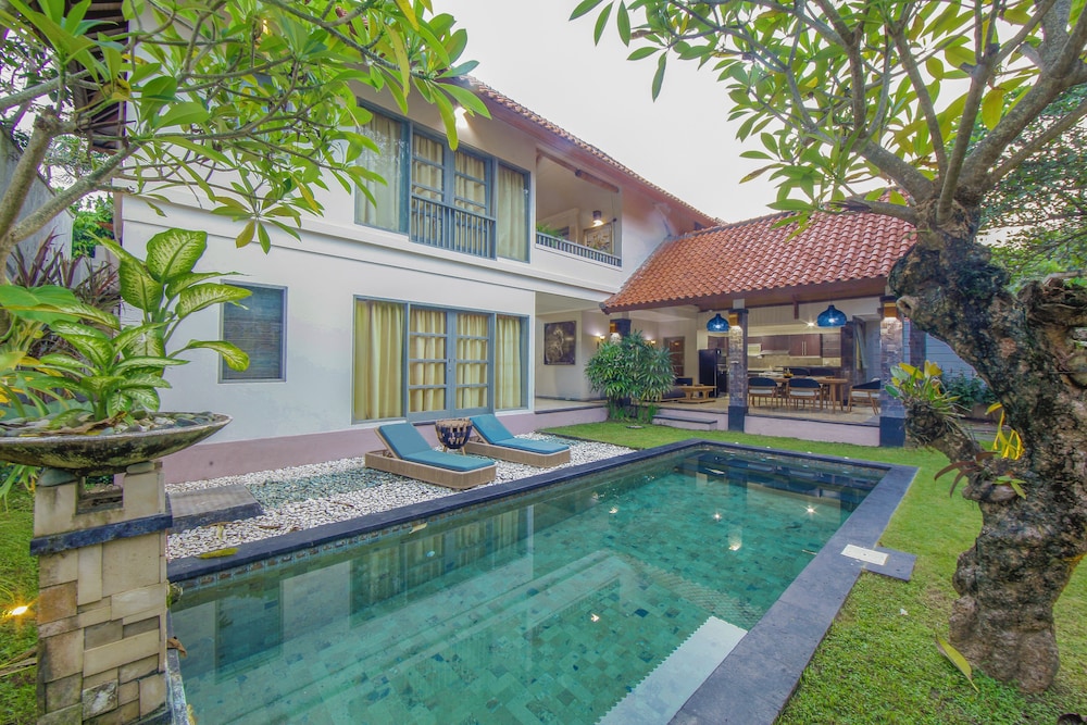 Dampati Villas