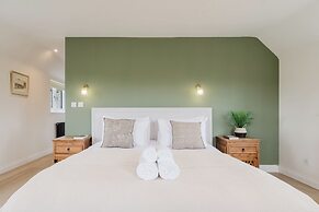 Mulberry Cottage 5BD in Wiltshire