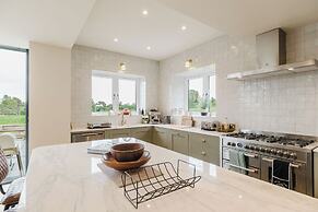 Mulberry Cottage 5BD in Wiltshire