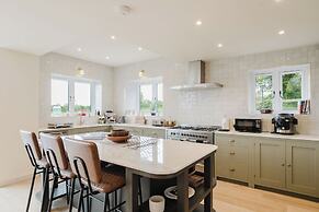 Mulberry Cottage 5BD in Wiltshire