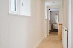Mulberry Cottage 5BD in Wiltshire