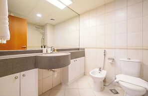 Spacious 4BR in Horizon Tower Marina