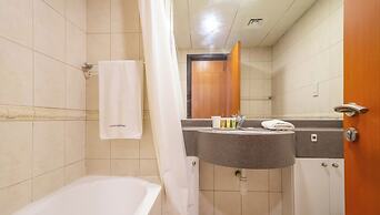 Spacious 4BR in Horizon Tower Marina