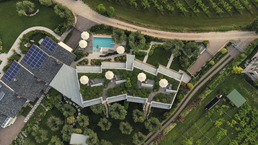 San Colombano Suite