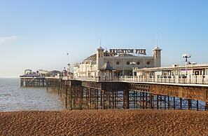 Apartment in Brighton Near the Beach