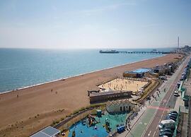 Apartment in Brighton Near the Beach