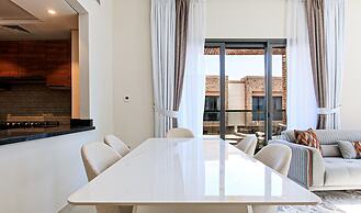 Bright Spacious 2BR with Maids