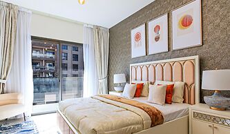 Bright Spacious 2BR with Maids