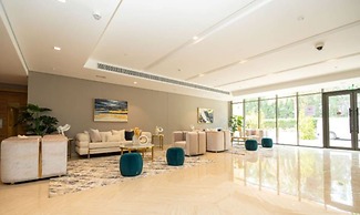 Spacious 2BR Apt Maids Elegance