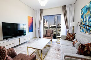 Spacious 2BR Apt Maids Elegance