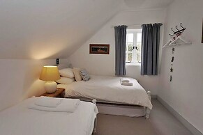 Cottage in Cornwall Near Porthcothan Bay