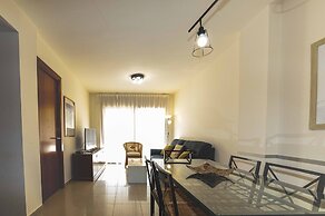 Apartment in Roses With Balcony, Pool-view