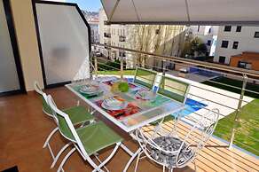 Apartment in Roses With Balcony, Pool-view