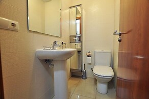 Apartment in Roses With Balcony, Pool-view